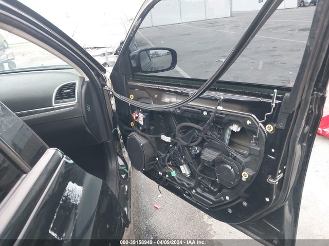 2C3CCAAG6JH151481 Chrysler 300 Touring