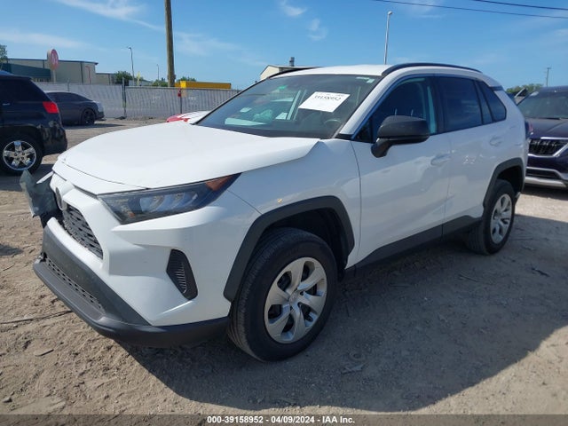 Toyota RAV4 LE 2019 2T3H1RFV1KW036821 Image 2