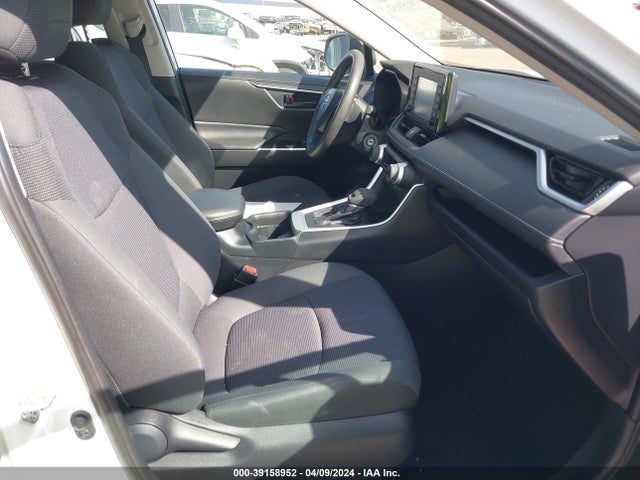 Toyota RAV4 LE 2019 2T3H1RFV1KW036821 Image 5
