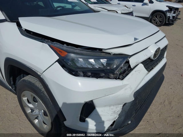 Toyota RAV4 LE 2019 2T3H1RFV1KW036821 Image 6