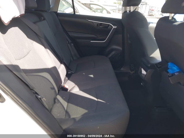Toyota RAV4 LE 2019 2T3H1RFV1KW036821 Image 8