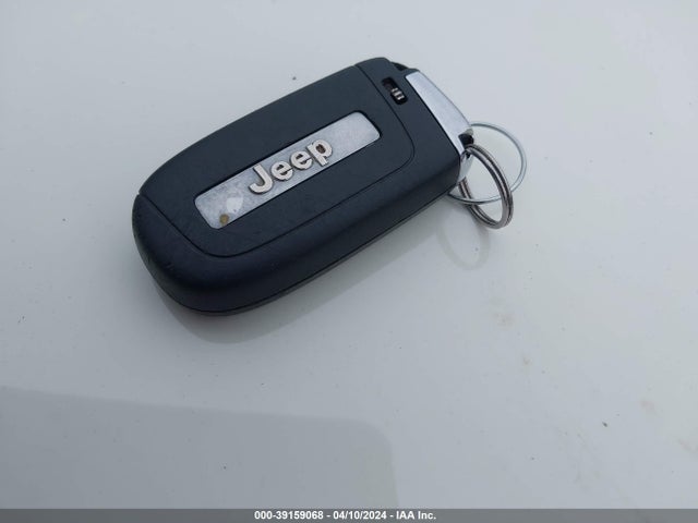3C4NJDBB6JT291083 Jeep Compass Latitude 4x4