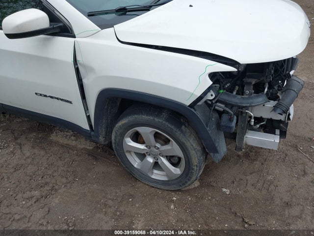 3C4NJDBB6JT291083 Jeep Compass Latitude 4x4
