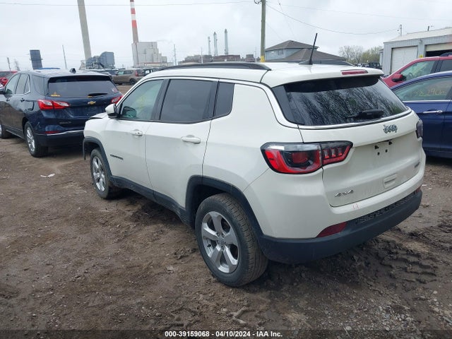 3C4NJDBB6JT291083 Jeep Compass Latitude 4x4