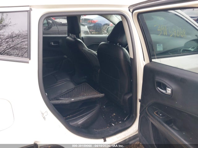 3C4NJDBB6JT291083 Jeep Compass Latitude 4x4