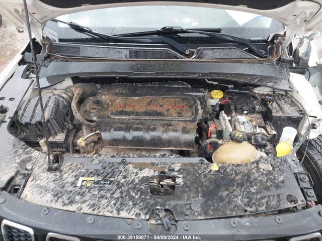 3C4NJCBB2JT233739 Jeep Compass Latitude Fwd