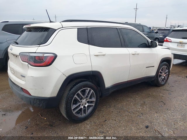 3C4NJCBB2JT233739 Jeep Compass Latitude Fwd