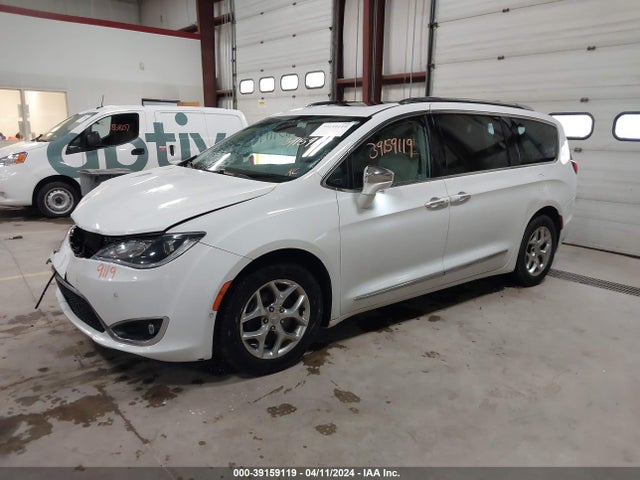 Chrysler Pacifica Limited 2017 2C4RC1GG8HR571695 Image 2