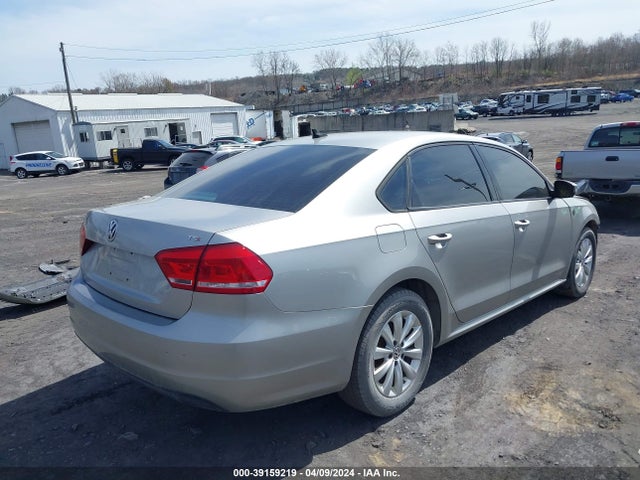 Volkswagen Passat 1.8t Wolfsburg Edition 2014 1VWAT7A33EC084640 Image 4