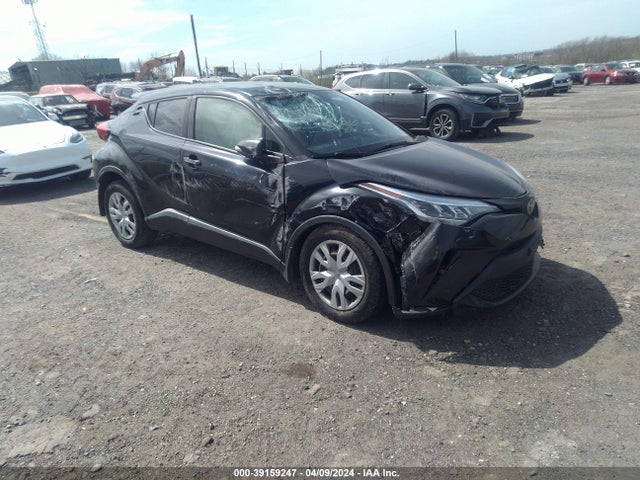 Toyota C-HR LE 2020 JTNKHMBX7L1077655 Image 1