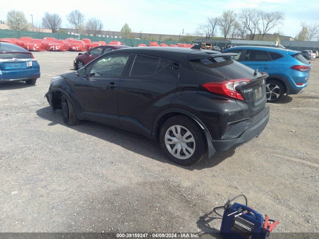 Toyota C-HR LE 2020 JTNKHMBX7L1077655 Image 3