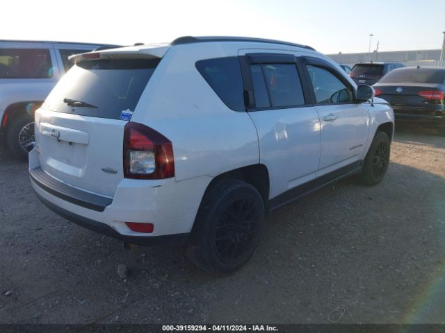 1C4NJDEB3GD626665 Jeep Compass Latitude