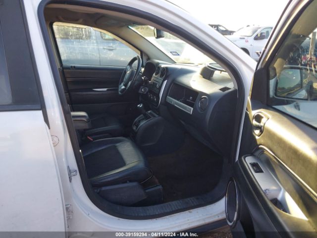 1C4NJDEB3GD626665 Jeep Compass Latitude