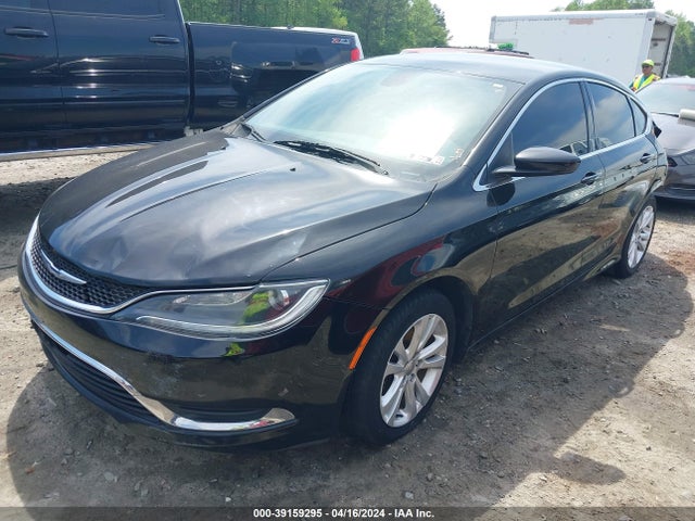 Chrysler 200 Limited 2015 1C3CCCAB5FN717029 Image 2