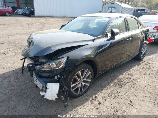Lexus IS 300 2018 JTHBA1D20J5069183 Image 2