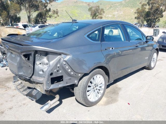 3FA6P0SU9ER212169 Ford Fusion Energi Titanium