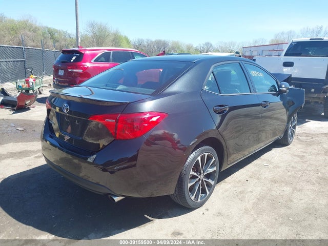 Toyota COROLLA SE 2017 5YFBURHE5HP697720 Image 4
