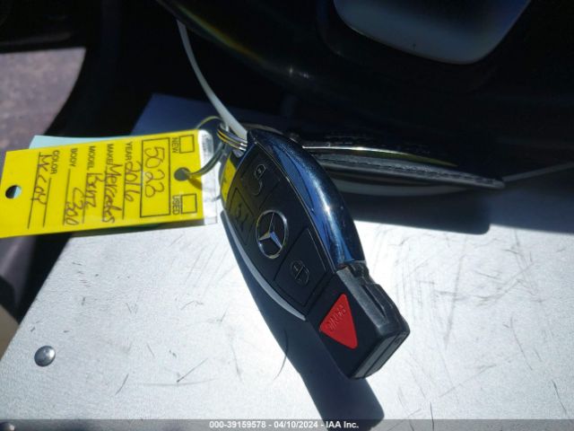55SWF4JB1GU117242 Mercedes-Benz C 300 Luxury/sport