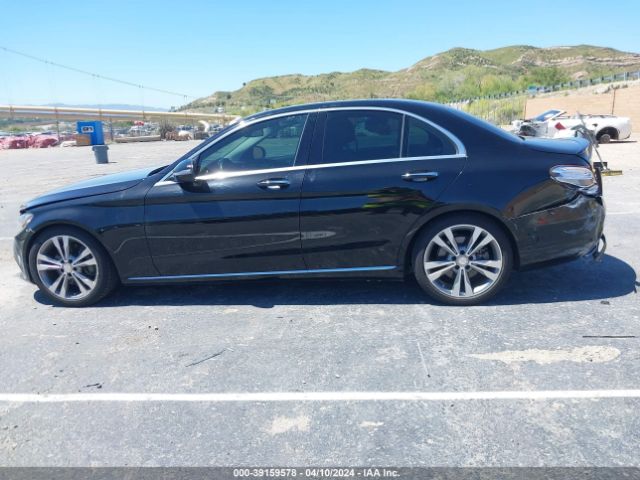 55SWF4JB1GU117242 Mercedes-Benz C 300 Luxury/sport