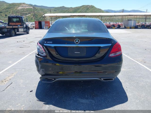 55SWF4JB1GU117242 Mercedes-Benz C 300 Luxury/sport