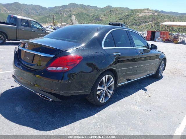 55SWF4JB1GU117242 Mercedes-Benz C 300 Luxury/sport