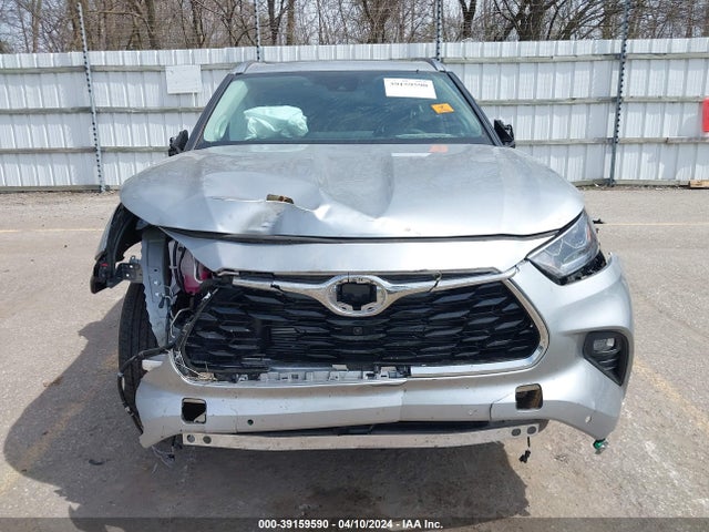 Toyota Highlander Hybrid Platinum 2024 5TDEBRCH4RS608099 Image 13
