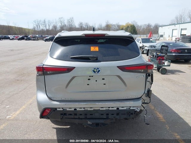 Toyota Highlander Hybrid Platinum 2024 5TDEBRCH4RS608099 Image 17