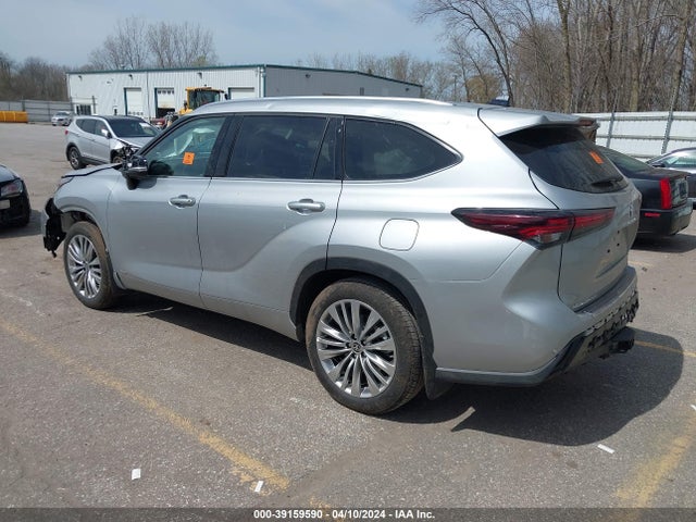 Toyota Highlander Hybrid Platinum 2024 5TDEBRCH4RS608099 Image 3