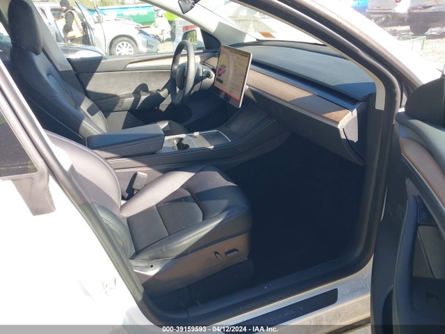 7SAYGAEE9PF592327 Tesla Model Y Awd/long Range Dual Motor All-wheel Drive