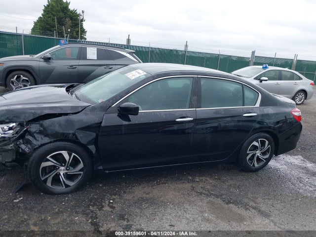 Honda ACCORD LX 2017 1HGCR2F40HA120185 Image 15