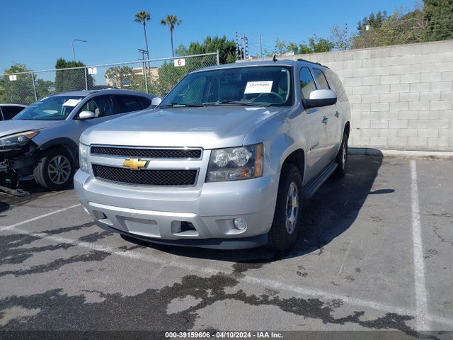 Chevrolet Suburban 1500 Lt 2014 1GNSCJE06ER231722 Image 2