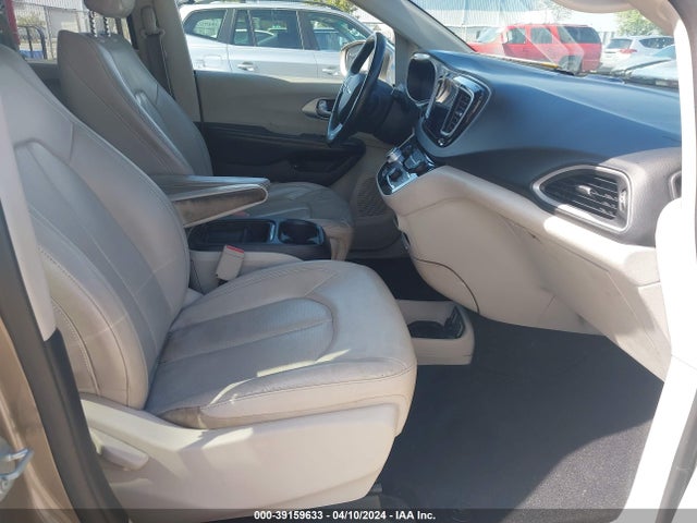 2C4RC1L7XJR108095 Chrysler Pacifica Hybrid Touring L