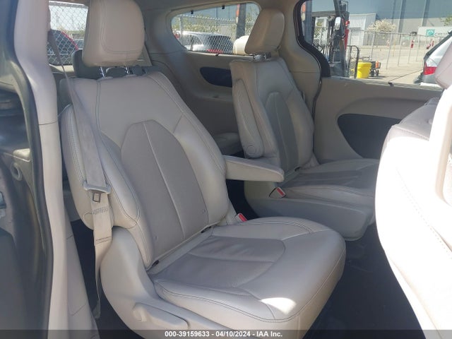 2C4RC1L7XJR108095 Chrysler Pacifica Hybrid Touring L