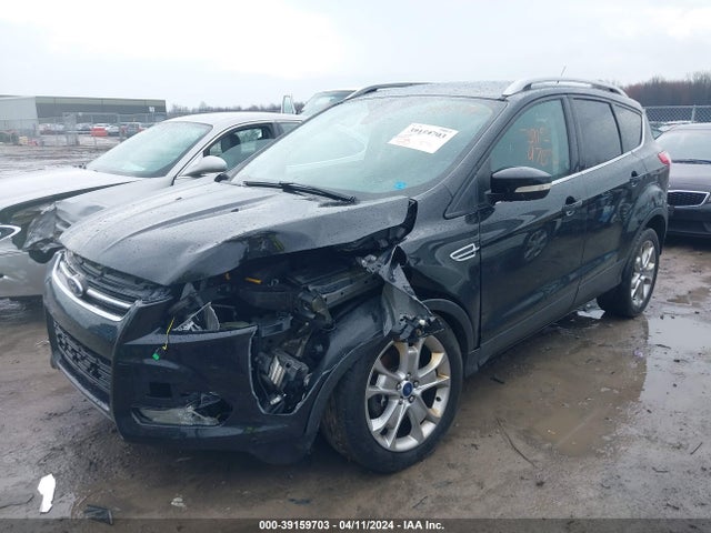 Ford Escape Titanium 2015 1FMCU9J9XFUB70186 Image 2