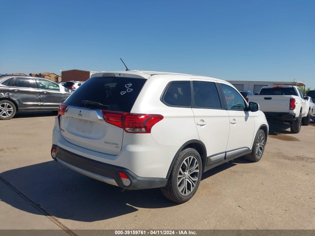 JA4AD3A37GZ000466 Mitsubishi Outlander Se