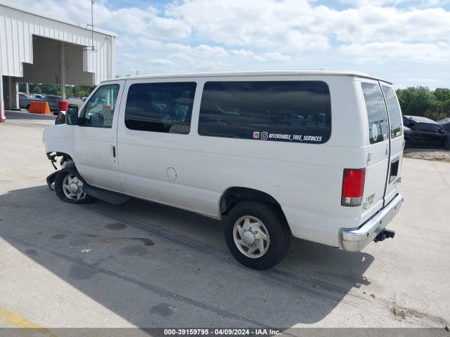 Ford E-350 Super Duty Xlt 2014 1FBNE3BL9EDA40677 Image 3