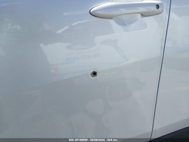 Toyota Corolla Cross L 2022 7MUAAABG6NV032429 Image 17