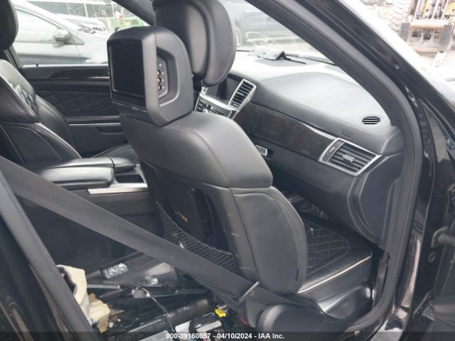 4JGDF7DE5GA698121 Mercedes-Benz Gl 550 4matic