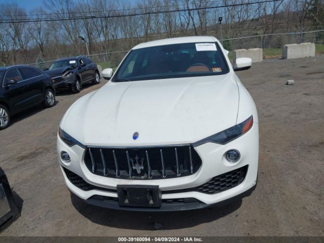 ZN661XUA2HX230904 Maserati Levante