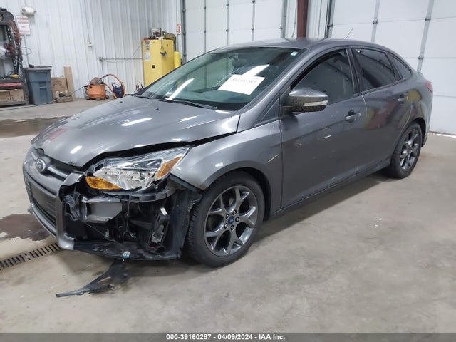 Ford FOCUS SE 2014 1FADP3F2XEL235721 Image 2
