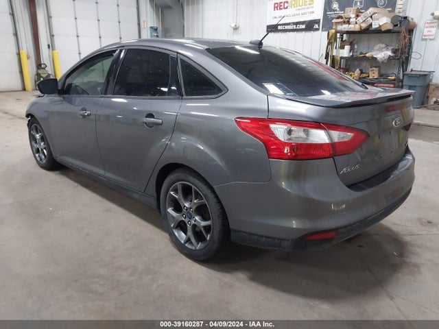 Ford FOCUS SE 2014 1FADP3F2XEL235721 Image 3