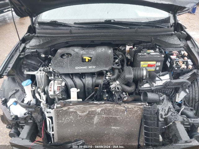 Hyundai ELANTRA SE 2018 5NPD74LF3JH353809 Image 10
