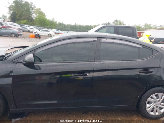 Hyundai ELANTRA SE 2018 5NPD74LF3JH353809 Image 15