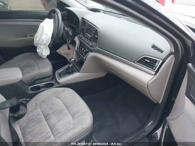 Hyundai ELANTRA SE 2018 5NPD74LF3JH353809 Image 5