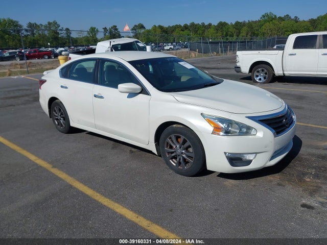 Nissan Altima 2.5 S 2015 1N4AL3AP4FC193405 main image