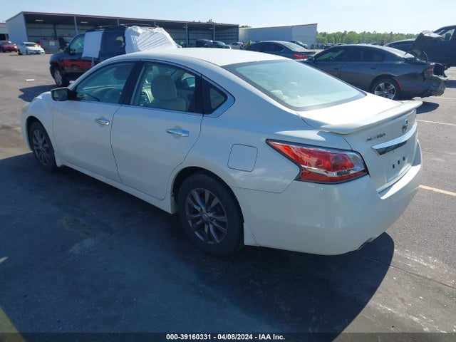 Nissan Altima 2.5 S 2015 1N4AL3AP4FC193405 Image 3