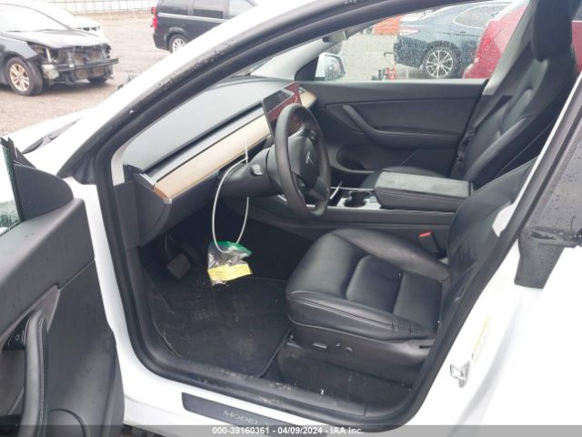 5YJYGDED1MF112914 Tesla Model Y Standard Range Rear-wheel Drive
