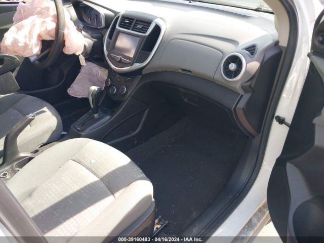 1G1JG6SH1H4166305 Chevrolet Sonic Lt Auto