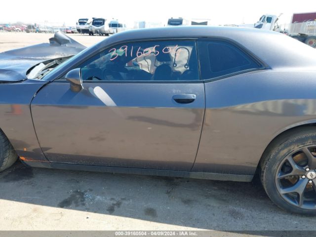 2C3CDZAG5GH289548 Dodge Challenger Sxt Plus