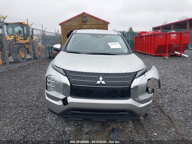 Mitsubishi Outlander Es 2.5 2022 JA4J4TA80NZ082579 Image 11